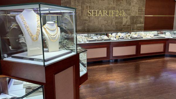 Jewelry Showroom displaying Dubai Gold & Diamond Jewelry