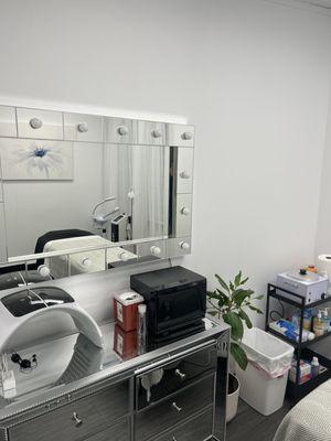 Massage therapist room