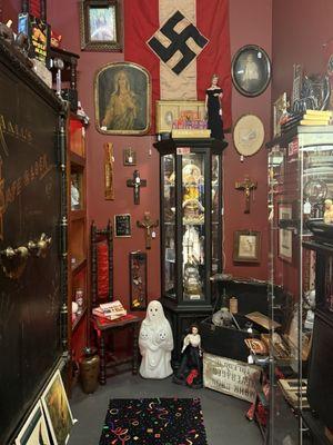 Gray Ghost Antiques & Collectibles