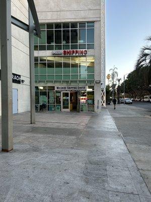 Wilshire Shipping Center