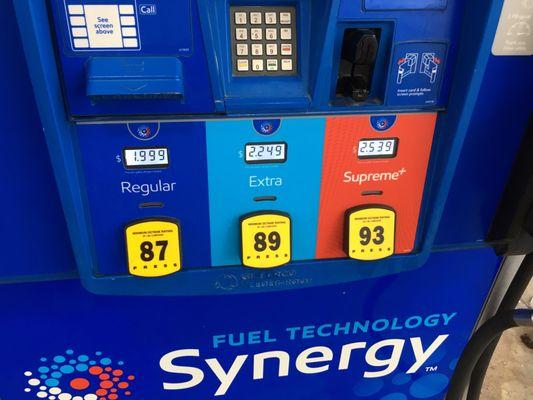 Gas station in Vidor