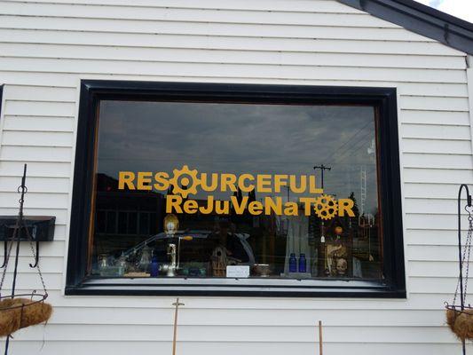 Antiques, Retro, Vintage and Art