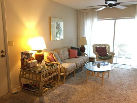 Seasonal rental available, 6 miles to the Sarasota beaches. 2/2, furnished.