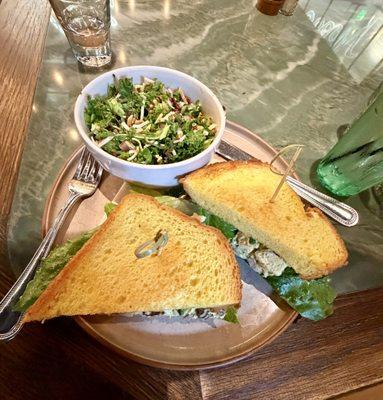 Yummy Curry Chicken Sandwich !