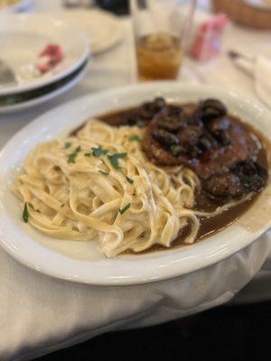 Chicken Marsala also great flavor.......