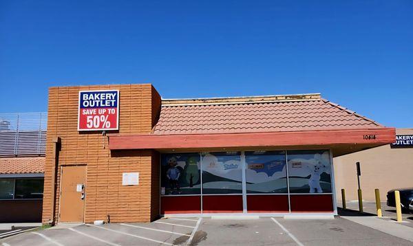 Storefront. Lots of parking.