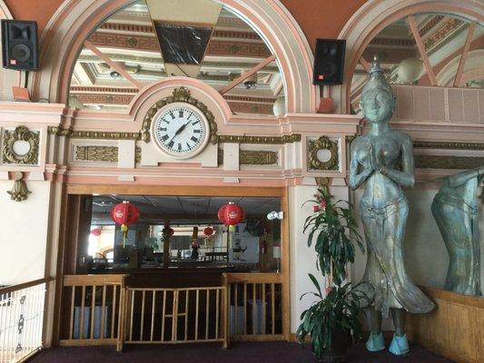 Uncle Lee's / The China Room Upstairs bar room