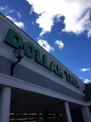 North Reading Plaza -- 72 Main Street / Route 28, North Reading Plaza : Dollar Tree