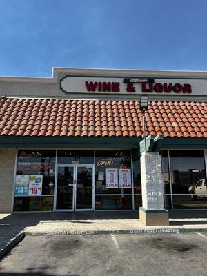 Reedley Wine & Liquor