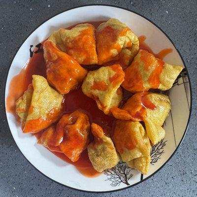 Dragon 109 - Wonton in supposedly Hot Oil? (More like Sweet & Sour Sauce)