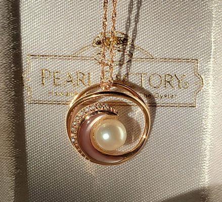 Pearl Factory - Hawaii's Original Pearl-In-the-Oyster