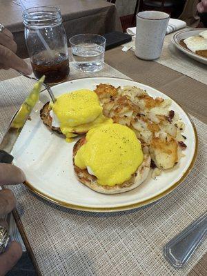 Eggs Benedict and hash browns