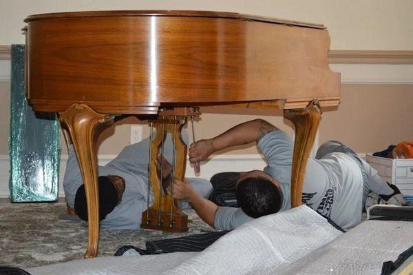 UNDERFANGER MOVING & STORAGE