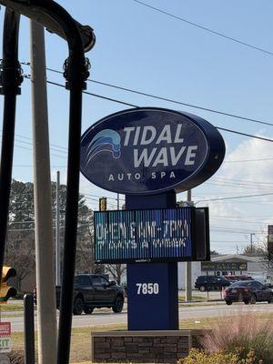 Tidal Wave Auto Spa | Car Wash
