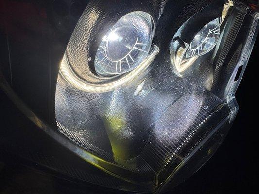 flaw in the all black Bezel