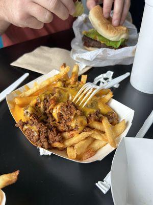 Chili cheese fries