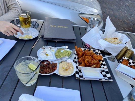 Fried Buffalo Califlower & Mix Dips Plate