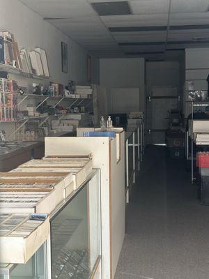 Trader J's Cards & Comics