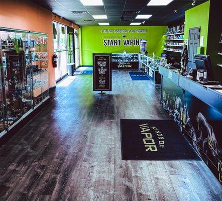 Kings of Vapor and Smoke