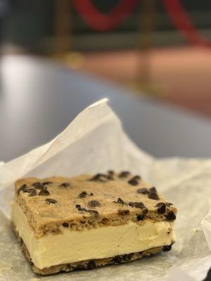 Art House Cinema & Pub