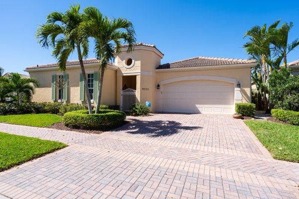 Old Orchid courtyard home