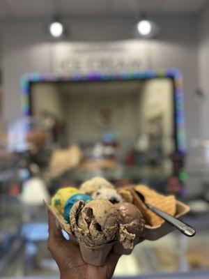 Lickinghole Creamery & Gifts
