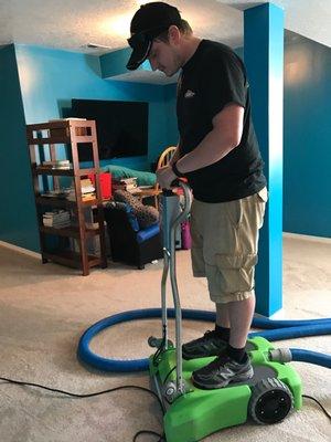 Extracting Water From Carpet