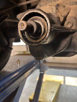 2004 Ford Ranger Input Shaft Seal Replacement