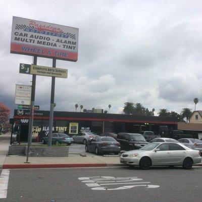 U-Haul Neighborhood Dealer