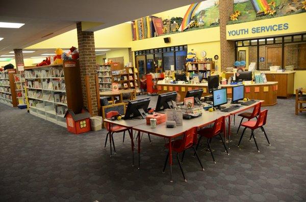 Youth Services Department at Mooresville (Indiana) Public Library.  Image © 2018 by American Marketing & Publishing.