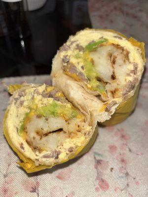 Steak breakfast burrito (Add avocado)