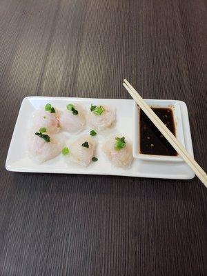 Steamed shrimp dumplings are soooo delicate and yummy!