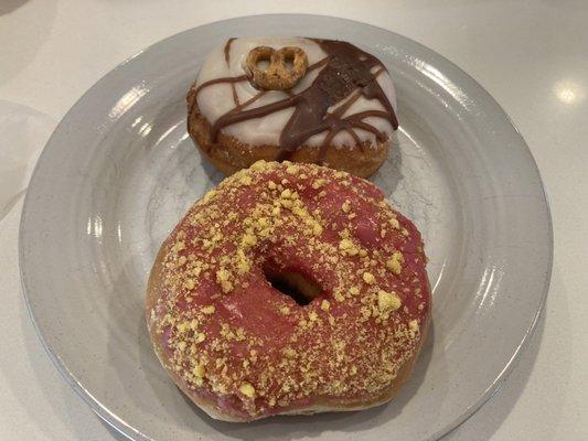 Blackberry lemonade & Tahini filled