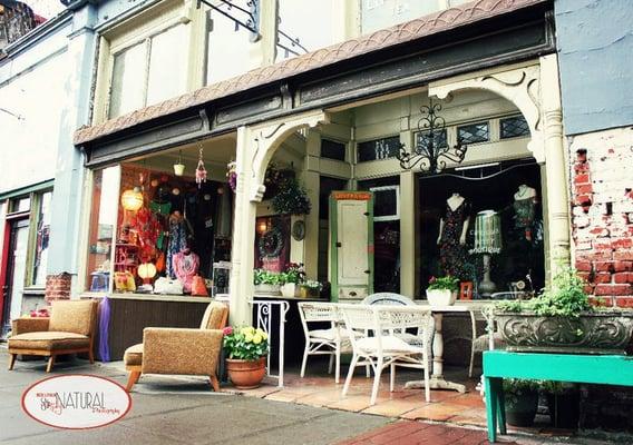 Our Beautiful Storefront!!