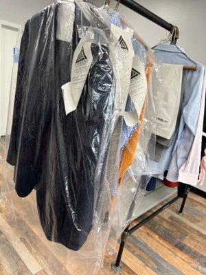 Clothes dry cleaned without chemicals!