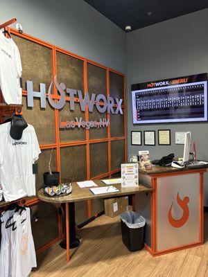 HOTWORX - Henderson, NV - Black Mountain