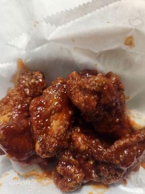 Joey Sauce Wings