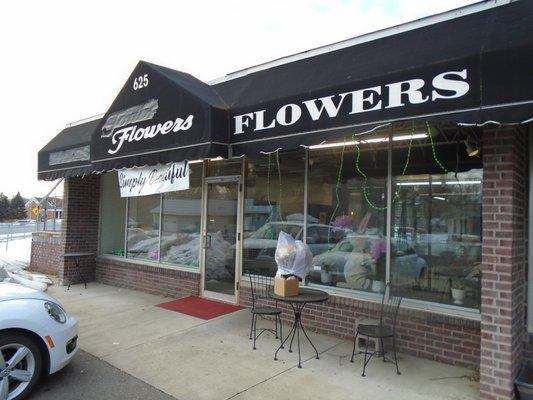 Front of the shop, view looking northwest.
