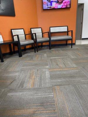 Empty waiting room still waited 20 mins to be seen 