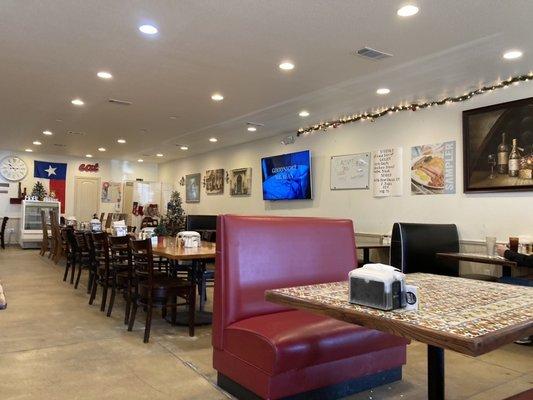 Leonard Family Restaurant Cafe