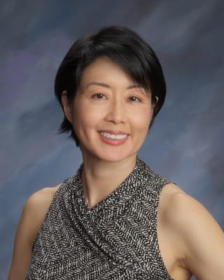 Nina Hayashi, DDS