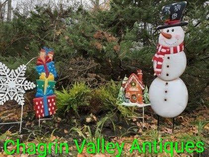 Chagrin Valley Antiques outside display