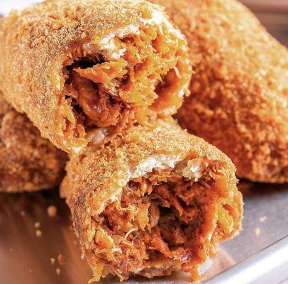 Two Sisters and A Deviled Crab