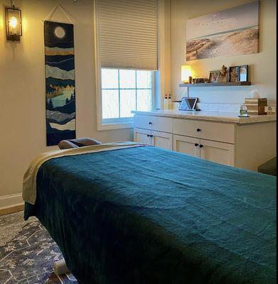 Cozy room, heated table