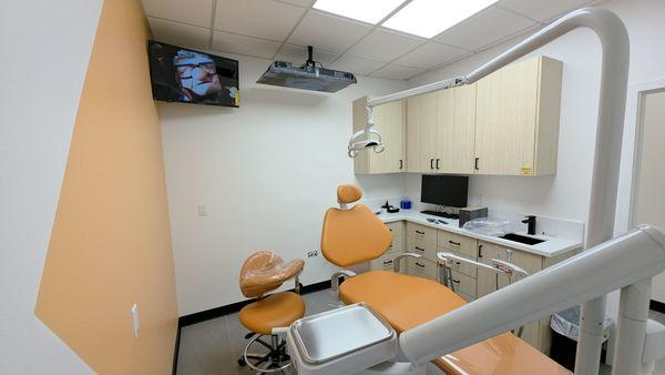 Structured cabling Camera system and access control IT setup with servers, PCs, and security configurations