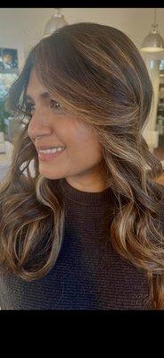 Gorgeous "no bleach" Balayage on Hasini M.