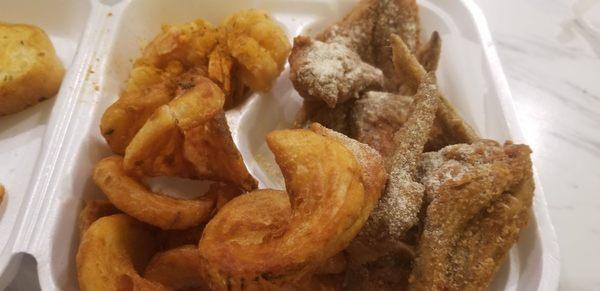 Whole wings and shrimp