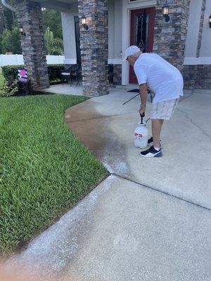 A Sparkles Pressure Washing