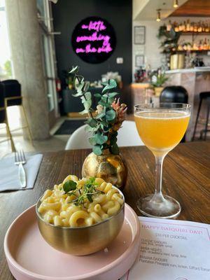 Banana Daiquiri and Mac and Cheese
