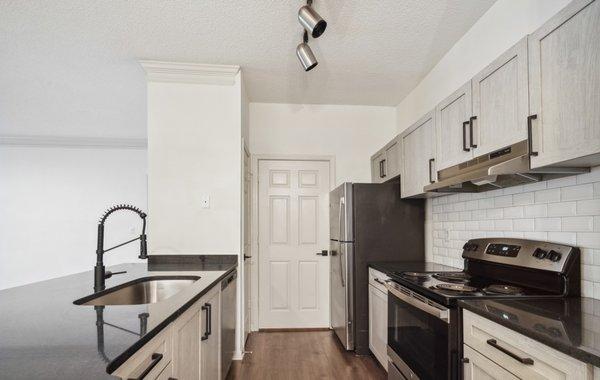 Highland Square Apartments